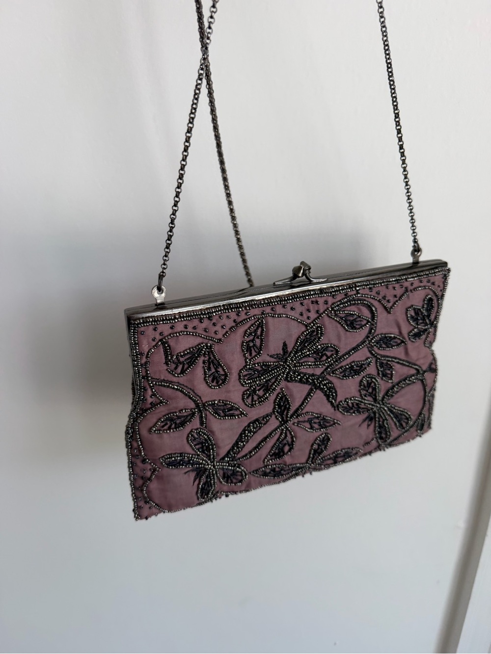 Vintage  MOYNA Mauve Beaded Floral Evening Clutch